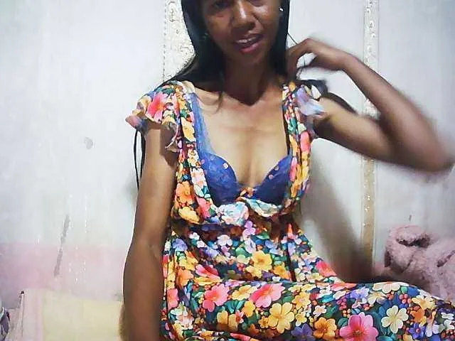 Live sex webcam photo for Ginahhot #293823660