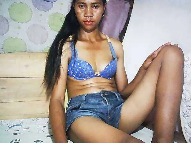 Live sex webcam photo for Ginahhot #293920795