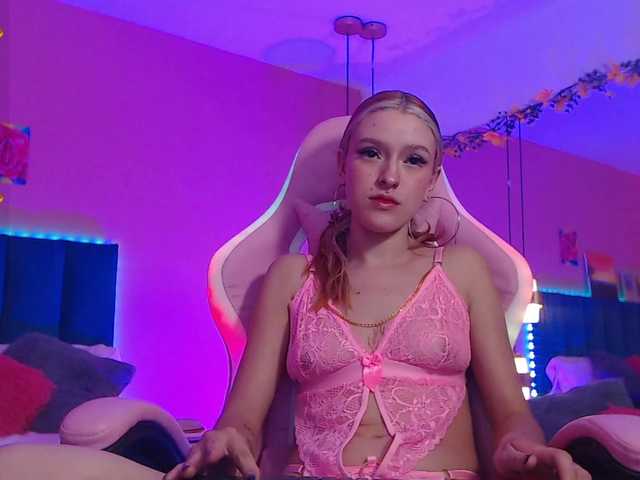 Live sex webcam photo for GingerFoxy #277287883