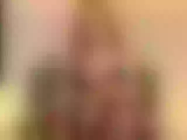 Live sex webcam photo for GingerFoxy #277423560