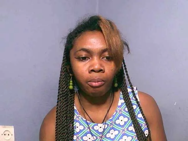 Live sex webcam photo for Ginnah #289406074