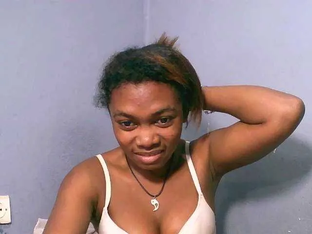 Live sex webcam photo for Ginnah #289443166