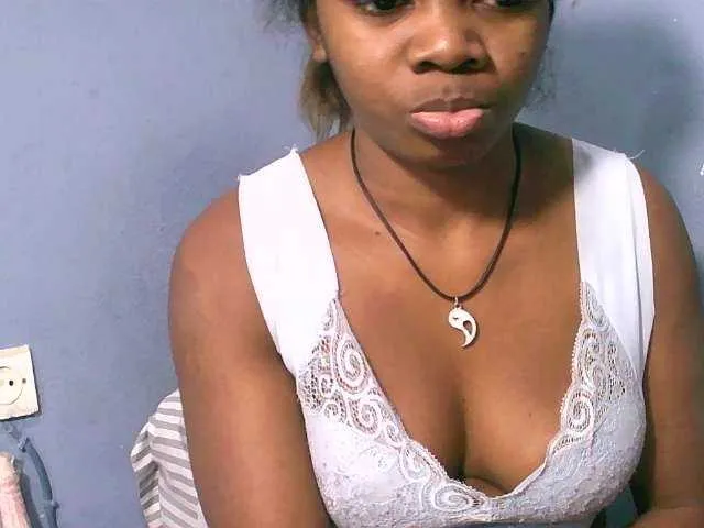 Live sex webcam photo for Ginnah #289545782