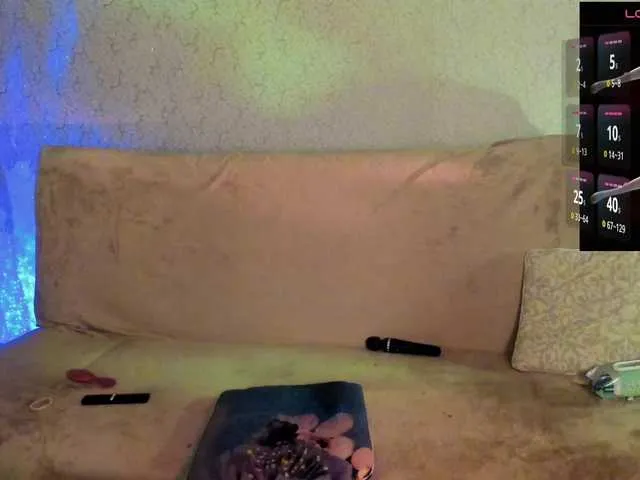 Live sex webcam photo for Girl-Fire #291895307