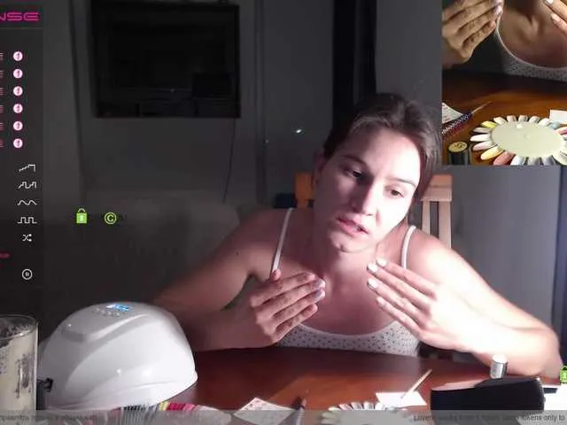 Live sex webcam photo for Girl-Ksenia #271780262