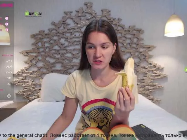 Live sex webcam photo for Girl-Ksenia #272920172