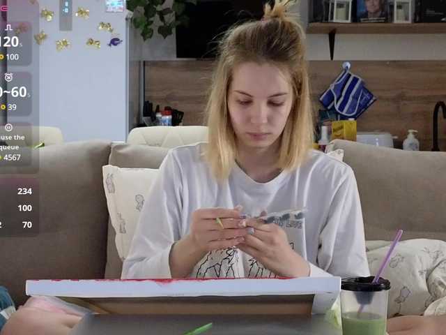 Live sex webcam photo for Girlalonehome #290924681