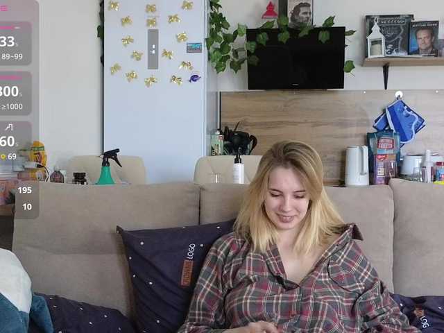 Live sex webcam photo for Girlalonehome #291095713