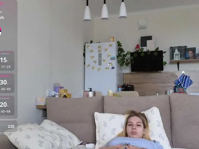 Live sex webcam photo for Girlalonehome #291190364