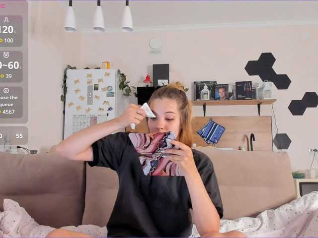 Live sex webcam photo for Girlalonehome #291631819