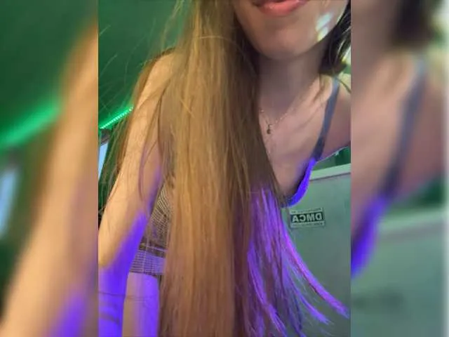 Live sex webcam photo for Girlboom #278053452