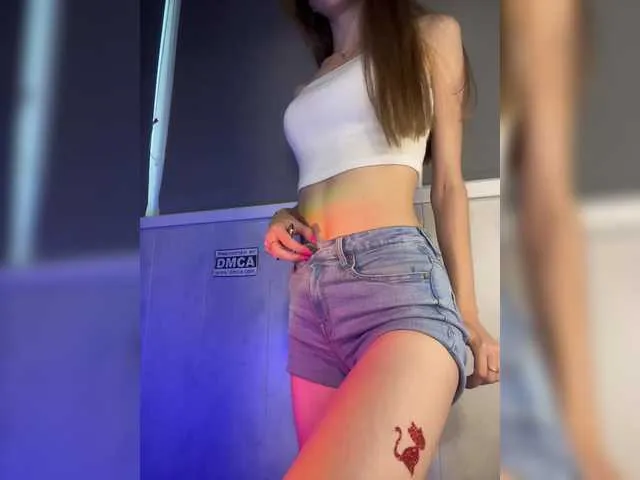 Live sex webcam photo for Girlboom #288825190