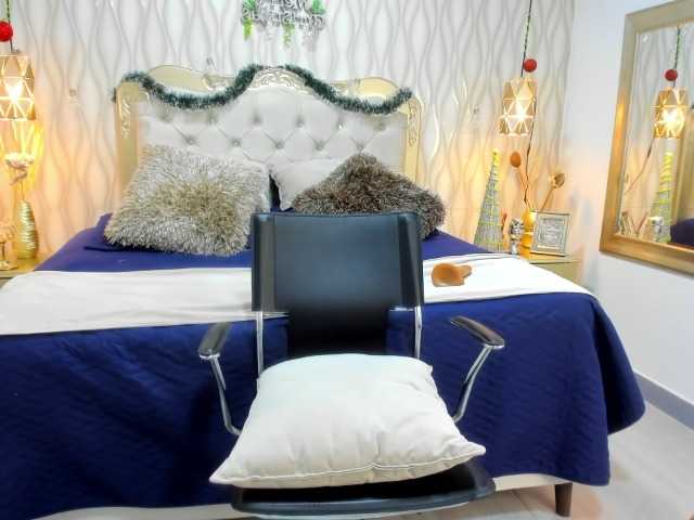 Live sex webcam photo for Giselle- #271712614