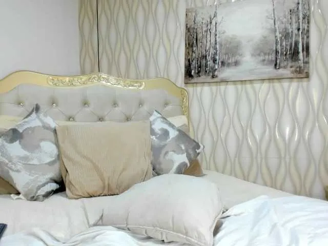 Live sex webcam photo for Giselle- #273138860