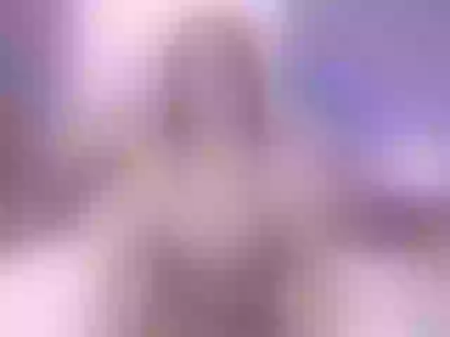 Live sex webcam photo for GiselleNoah #292056369