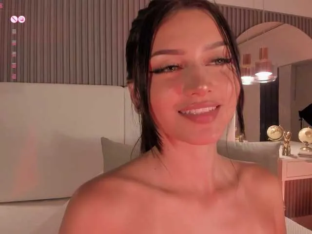 Live sex webcam photo for Gisellee-Roy #291809011