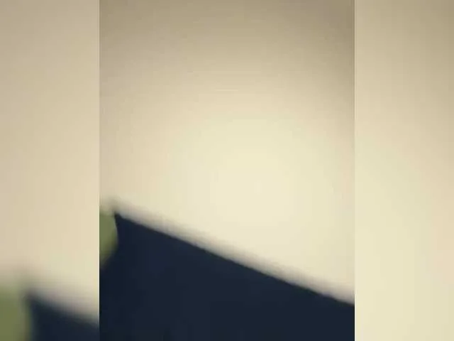 Live sex webcam photo for GlamModelHoney #290503022