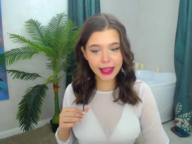 Live sex webcam photo for GlamorousGirl #277076842