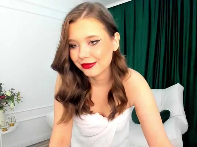 Live sex webcam photo for GlamorousGirl #277701766