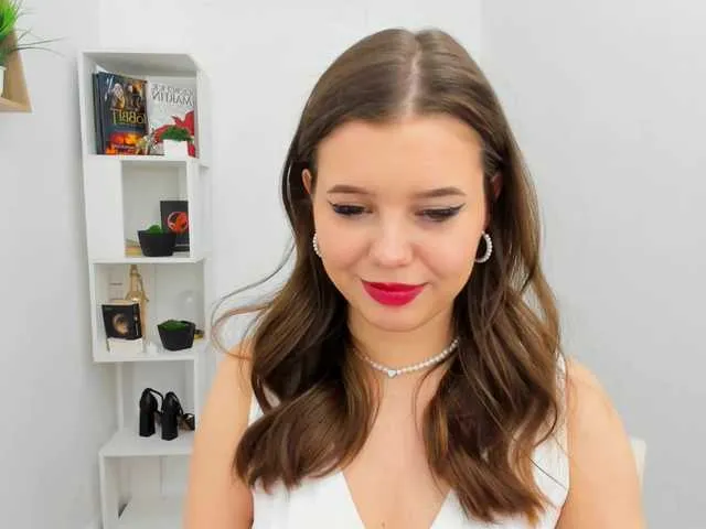 Live sex webcam photo for GlamorousGirl #277779813