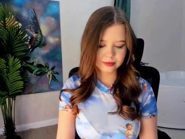 Live sex webcam photo for GlamorousGirl #289685716