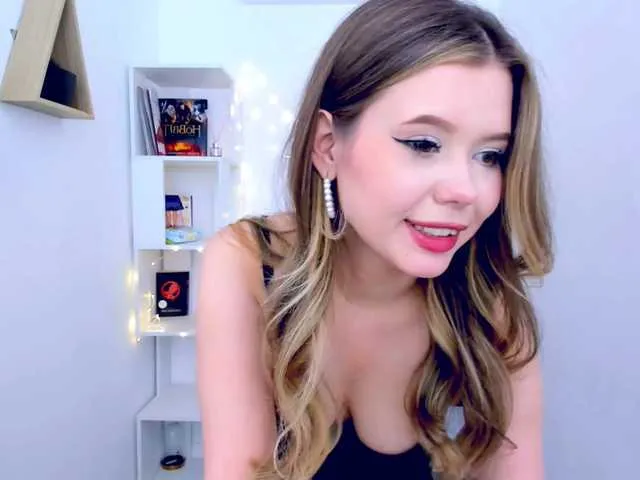 Live sex webcam photo for GlamorousGirl #290301393