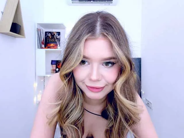 Live sex webcam photo for GlamorousGirl #290400116