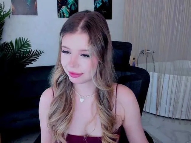 Live sex webcam photo for GlamorousGirl #291932914