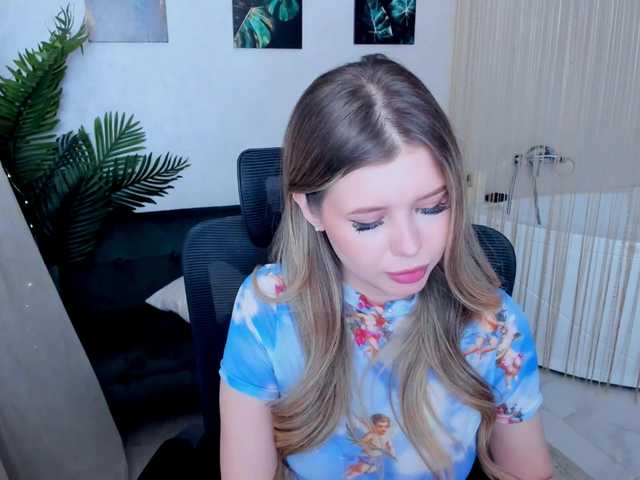 Live sex webcam photo for GlamorousGirl #291962319