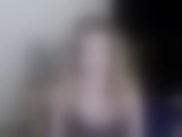 Live sex webcam photo for GlamorousGirl #293352611
