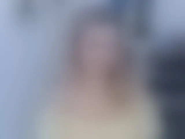 Live sex webcam photo for GlamorousGirl #293478327