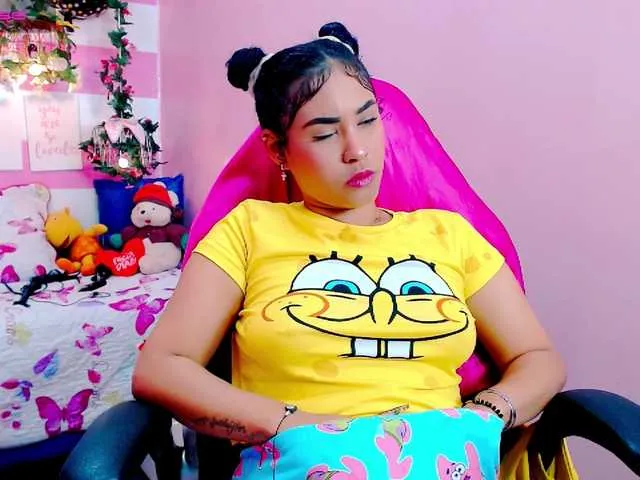 Live sex webcam photo for GlendaHolt #272619131