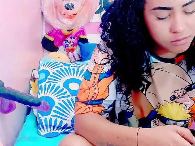 Live sex webcam photo for GlendaHolt #272879348