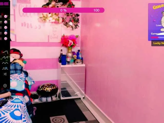 Live sex webcam photo for GlendaHolt #273460526