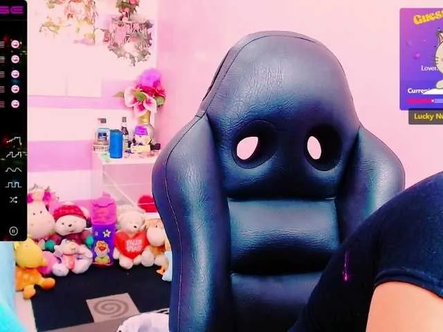 Live sex webcam photo for GlendaHolt #273505866