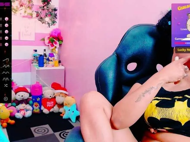 Live sex webcam photo for GlendaHolt #273509332