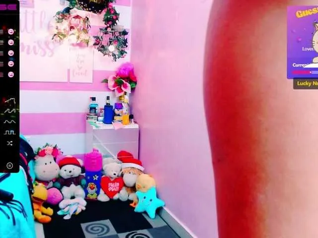 Live sex webcam photo for GlendaHolt #273514430