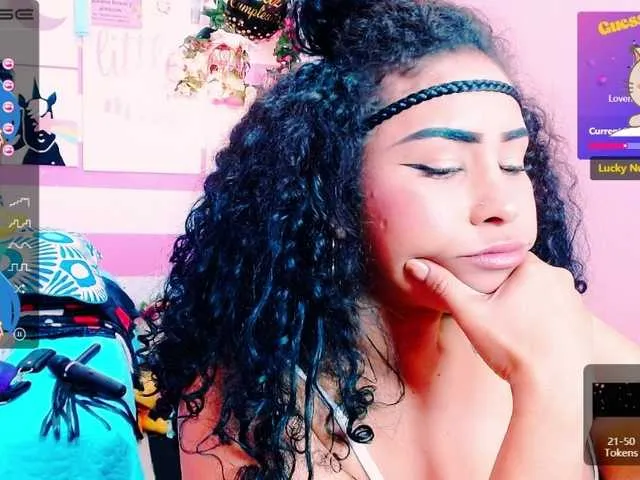 Live sex webcam photo for GlendaHolt #273517796