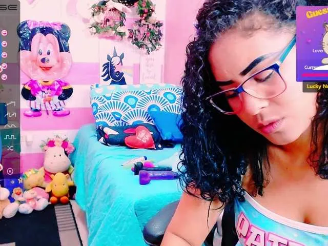 Live sex webcam photo for GlendaHolt #273624702