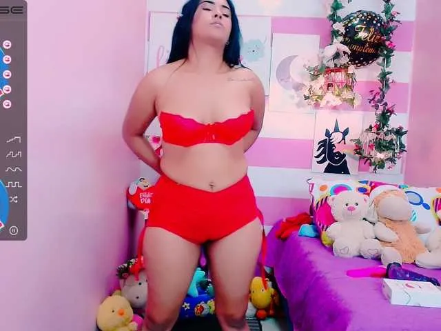 Live sex webcam photo for GlendaHolt #274256457