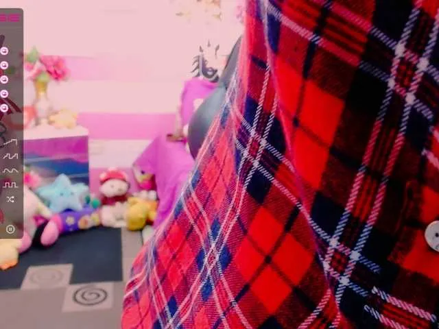 Live sex webcam photo for GlendaHolt #274278918