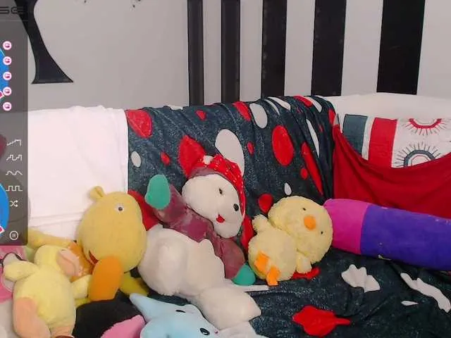 Live sex webcam photo for GlendaHolt #274431057