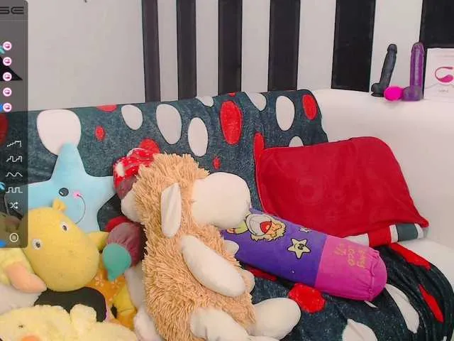 Live sex webcam photo for GlendaHolt #274433172