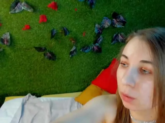 Live sex webcam photo for GlessMartin #272791564