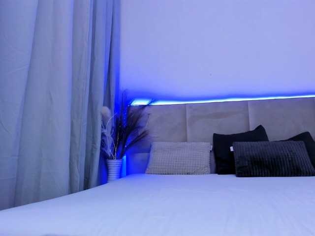 Live sex webcam photo for GloriaErin #276127074