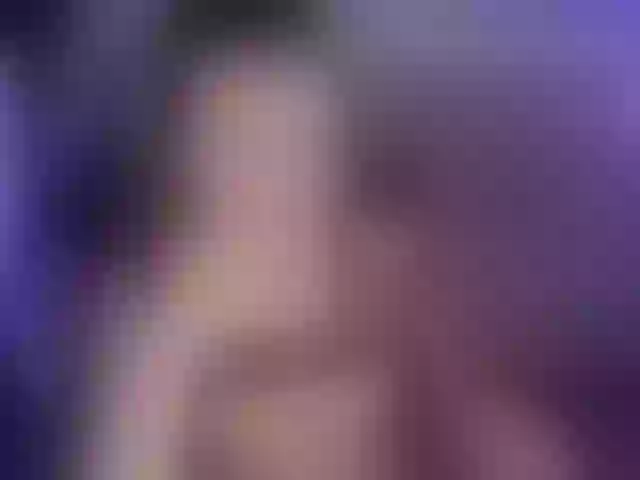 Live sex webcam photo for GloriaGrays #277088467