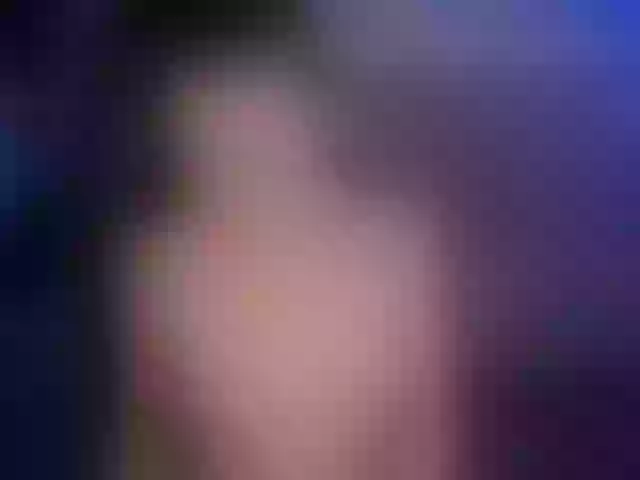 Live sex webcam photo for GloriaGrays #277113280
