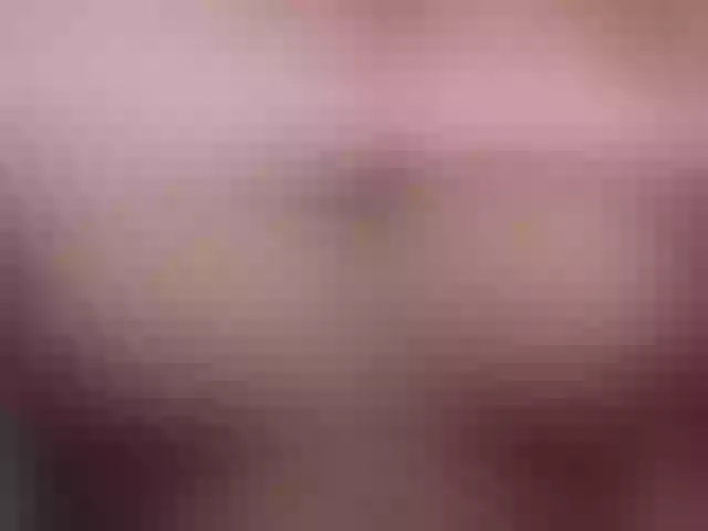 Live sex webcam photo for GloriaGrays #277233814