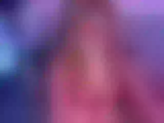 Live sex webcam photo for GloriaGrays #277630541