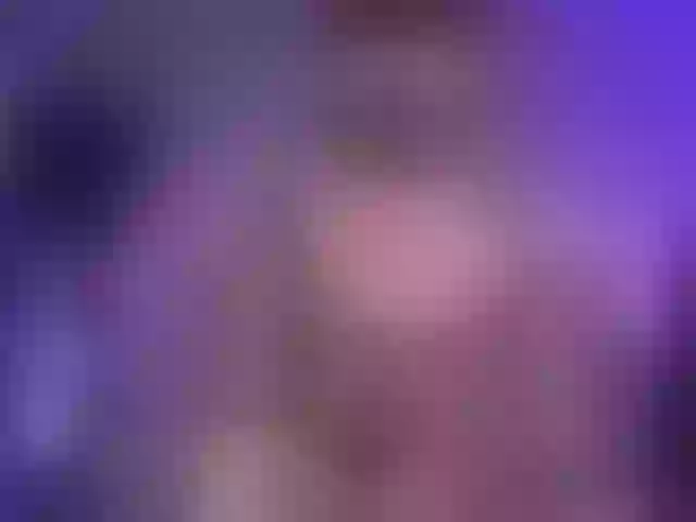 Live sex webcam photo for GloriaGrays #277905675